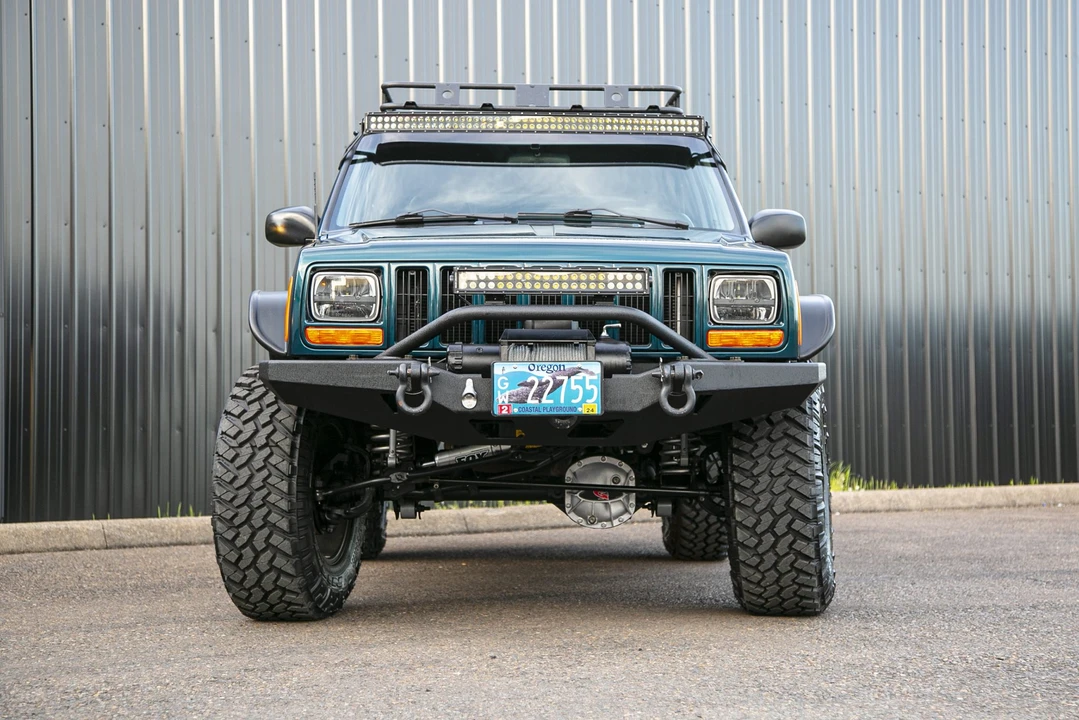 1998 Jeep XJ Cherokee - Image 8 of 31