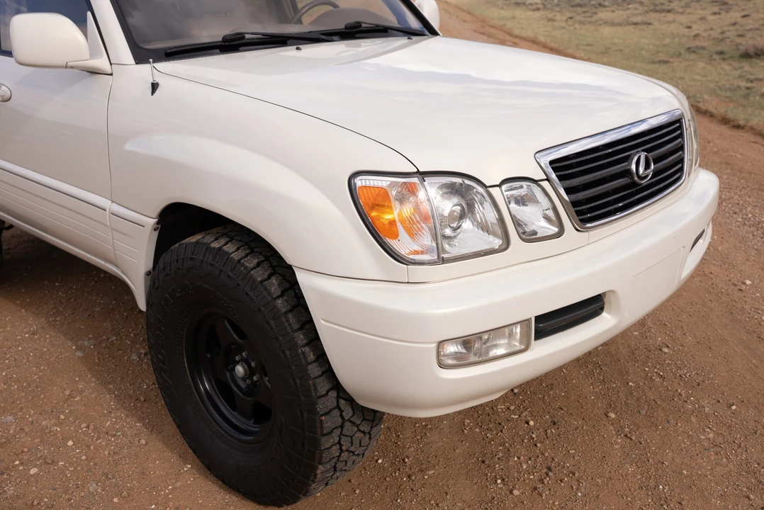 1998 Lexus LX 2nd Gen - Image 31 of 31