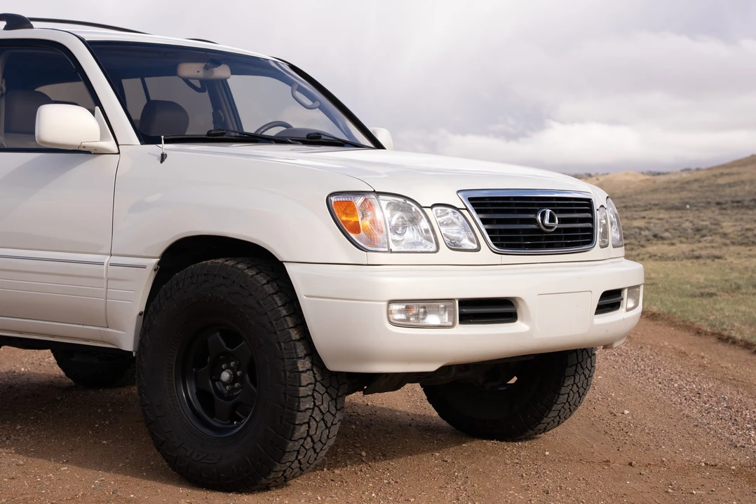 1998 Lexus LX 2nd Gen - Image 30 of 31