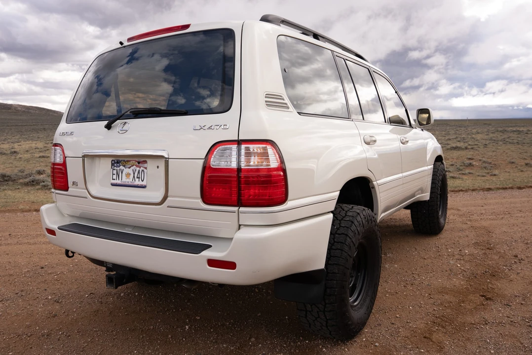1998 Lexus LX 2nd Gen - Image 13 of 31