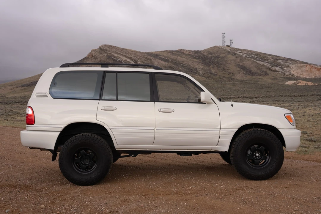 1998 Lexus LX 2nd Gen - Image 6 of 31