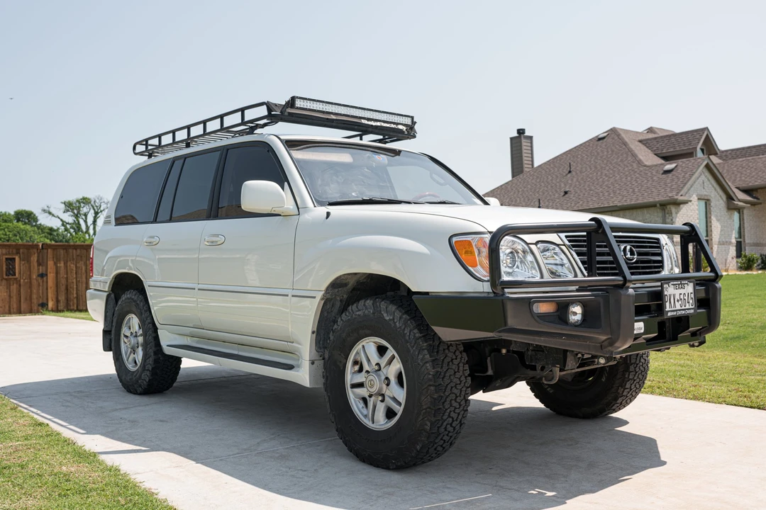 1998 Lexus LX 2nd Gen - Image 16 of 31