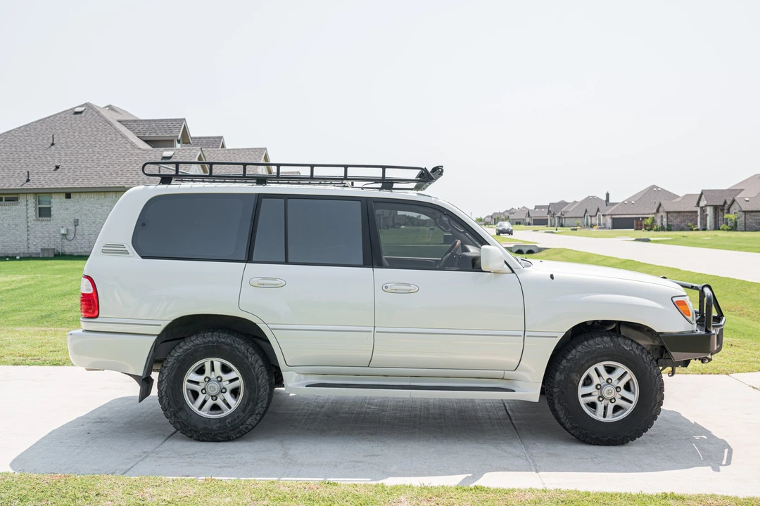 1998 Lexus LX 2nd Gen - Image 13 of 31