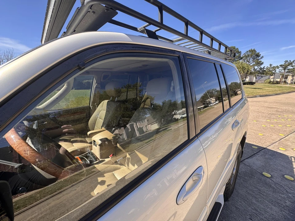 1998 Lexus LX 2nd Gen - Image 19 of 31