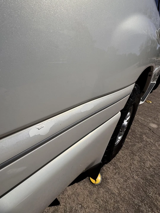 1998 Lexus LX 2nd Gen - Image 24 of 31