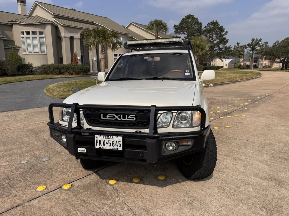 1998 Lexus LX 2nd Gen - Image 3 of 31