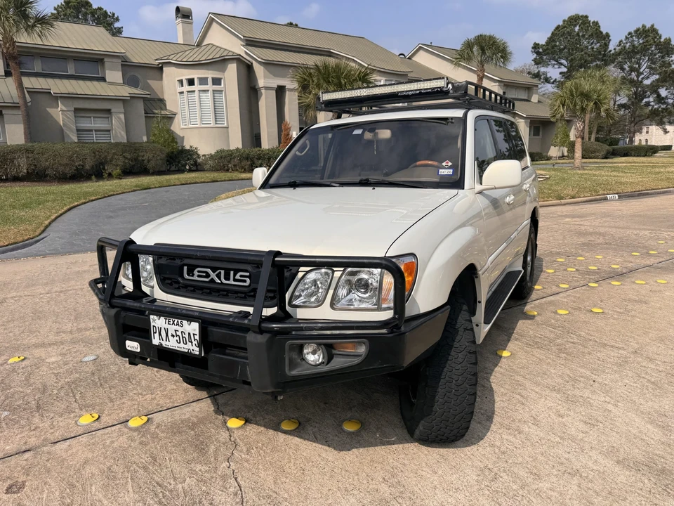 1998 Lexus LX 2nd Gen - Image 4 of 31