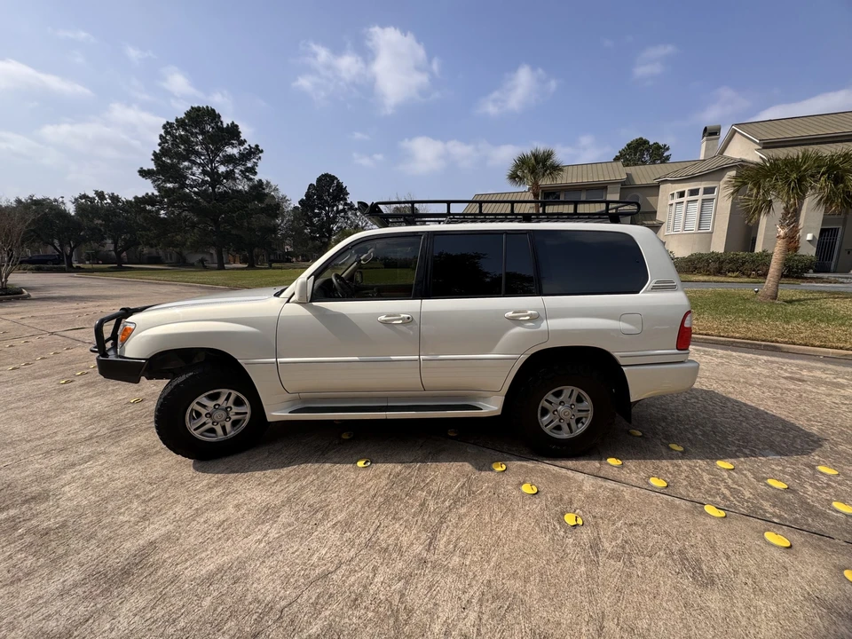 1998 Lexus LX 2nd Gen - Image 8 of 31