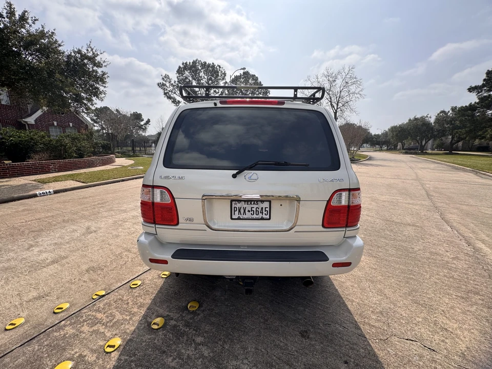 1998 Lexus LX 2nd Gen - Image 10 of 31