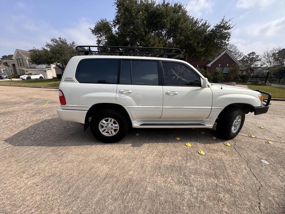 1998 Lexus LX 2nd Gen - Image 13 of 31
