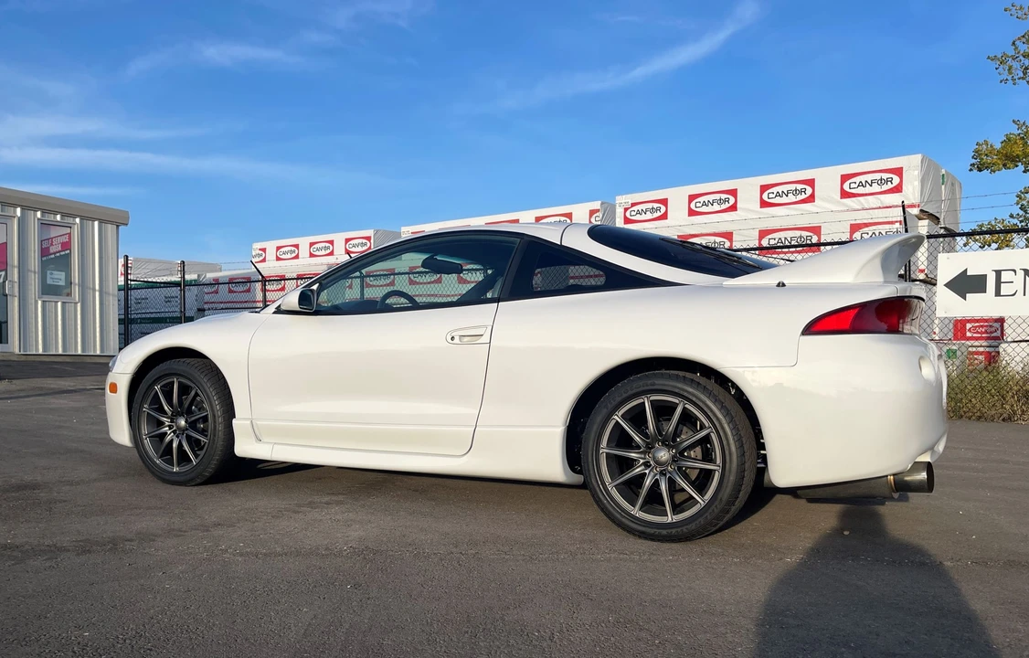 1998 Mitsubishi Eclipse 2nd Gen - Image 13 of 31