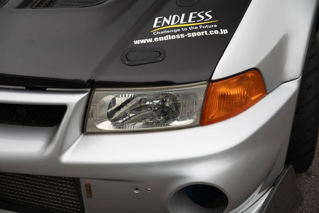 1998 Mitsubishi Lancer Evolution V 6th Gen - Image 24 of 31