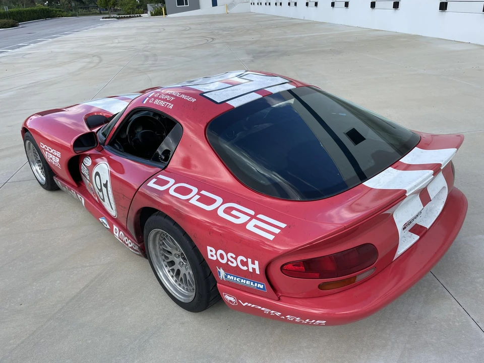 1999 Dodge Viper GTS 2nd Gen - Image 26 of 31