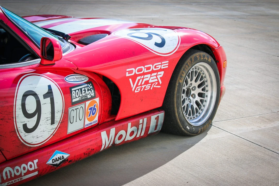 1999 Dodge Viper GTS 2nd Gen - Image 24 of 31