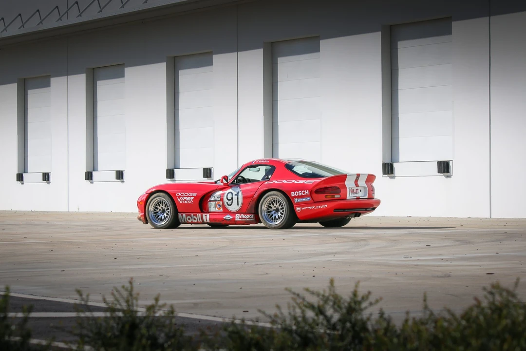 1999 Dodge Viper GTS 2nd Gen - Image 12 of 31