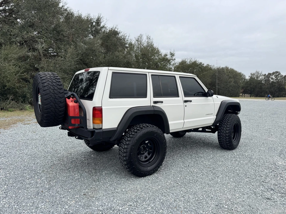 1999 Jeep XJ Cherokee - Image 9 of 31