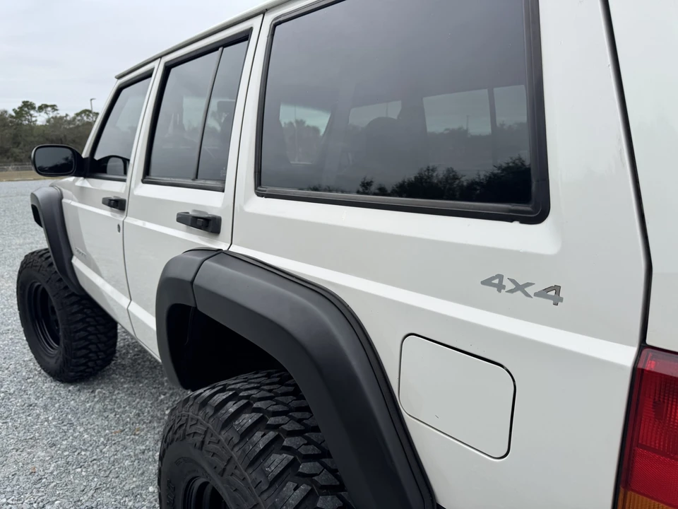 1999 Jeep XJ Cherokee - Image 20 of 31