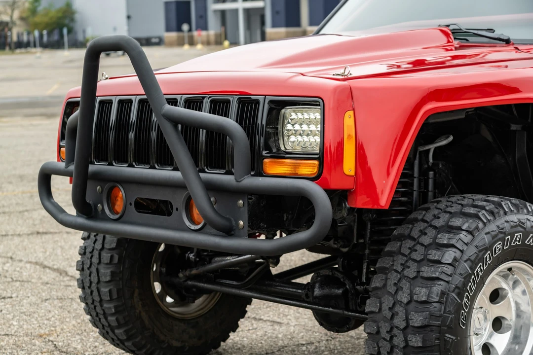 1999 Jeep XJ Cherokee - Image 13 of 31