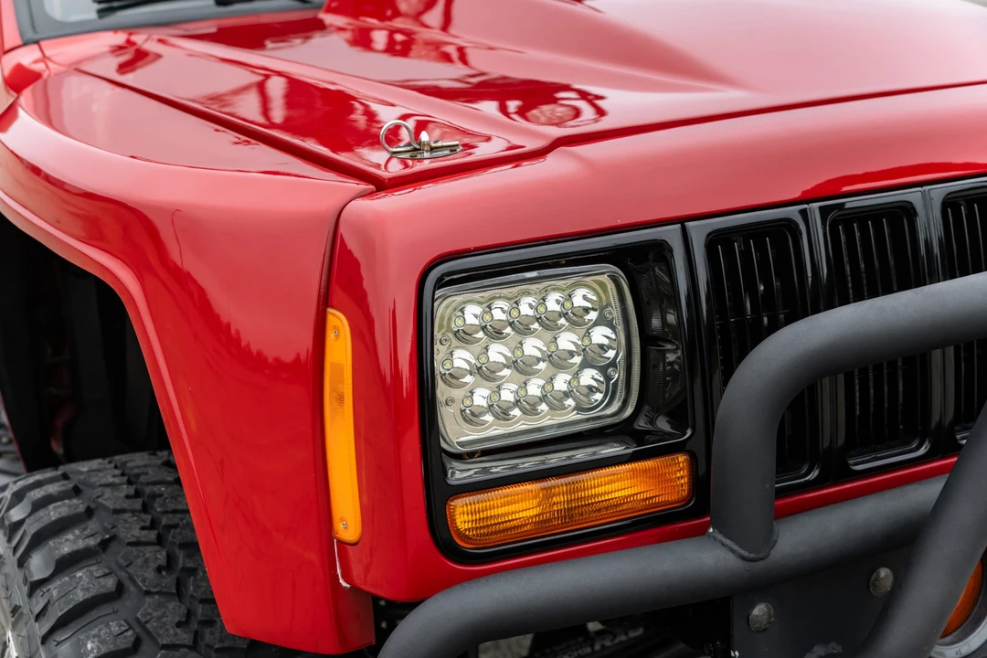 1999 Jeep XJ Cherokee - Image 14 of 31
