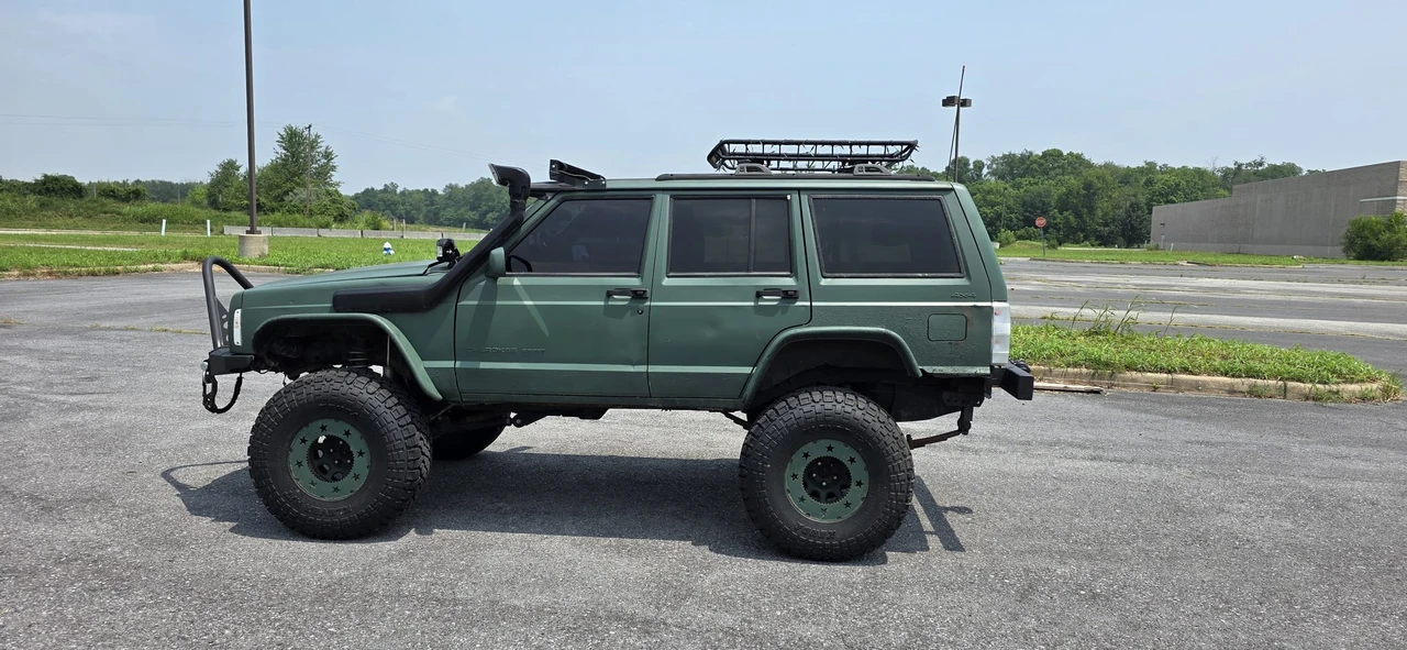 1999 Jeep XJ Cherokee - Image 14 of 31