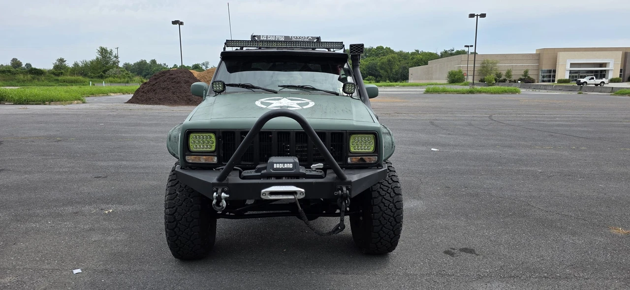 1999 Jeep XJ Cherokee - Image 3 of 31