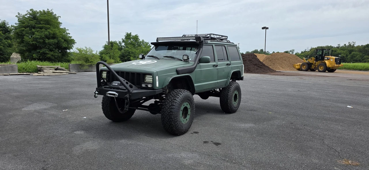 1999 Jeep XJ Cherokee - Image 2 of 31