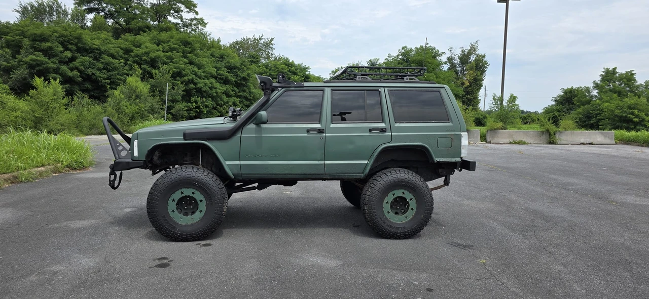 1999 Jeep XJ Cherokee - Image 16 of 31