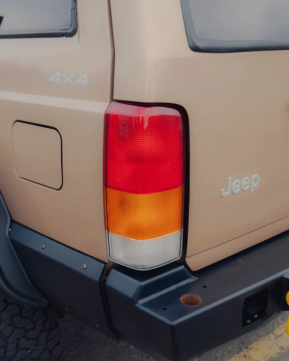 1999 Jeep XJ Cherokee - Image 17 of 31