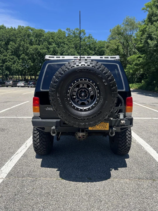 1999 Jeep XJ Cherokee - Image 11 of 31