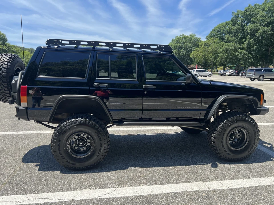 1999 Jeep XJ Cherokee - Image 19 of 31
