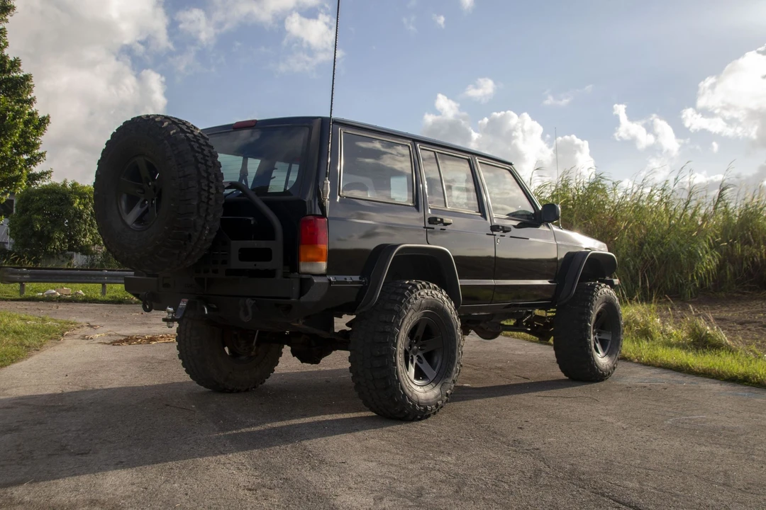 1999 Jeep XJ Cherokee - Image 7 of 31