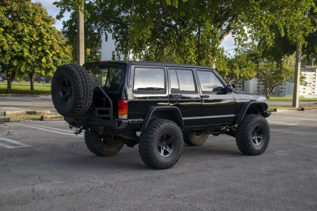 1999 Jeep XJ Cherokee - Image 22 of 31