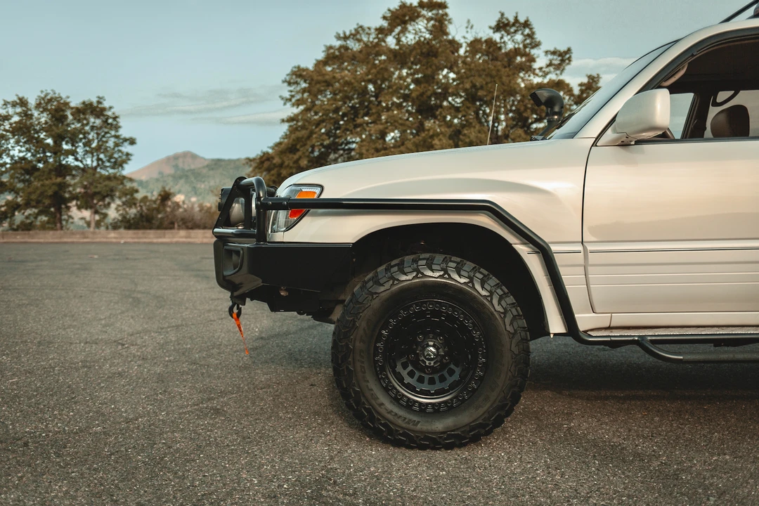 1999 Lexus LX 2nd Gen - Image 29 of 31