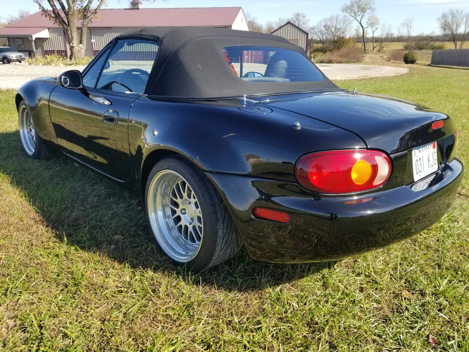 1999 Mazda NB MX-5 Miata - Image 4 of 31