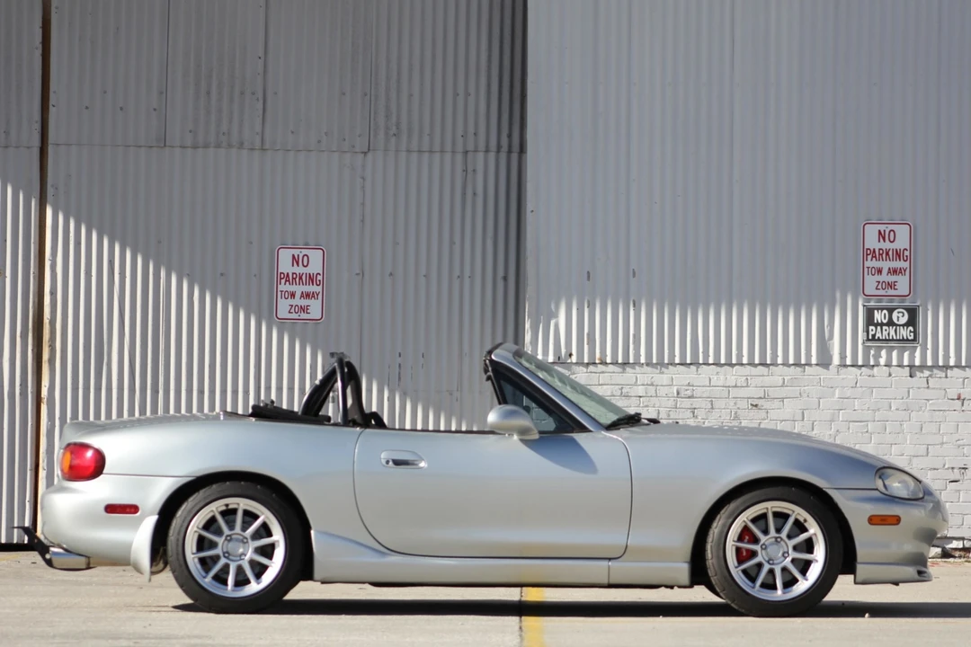 1999 Mazda NB MX-5 Miata - Image 8 of 31