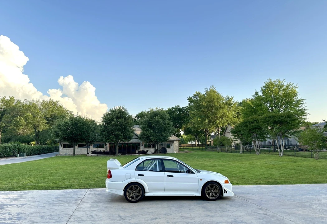 1999 Mitsubishi Lancer Evolution VI 6th Gen - Image 11 of 31