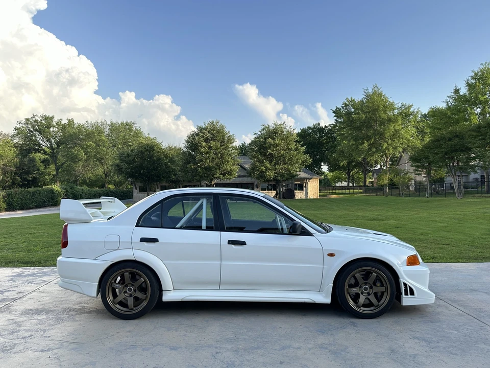 1999 Mitsubishi Lancer Evolution VI 6th Gen - Image 9 of 31