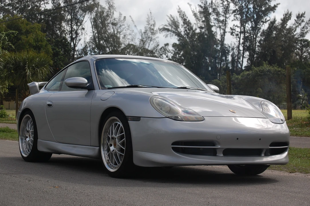 1999 Porsche 996 Carrera - Image 15 of 31