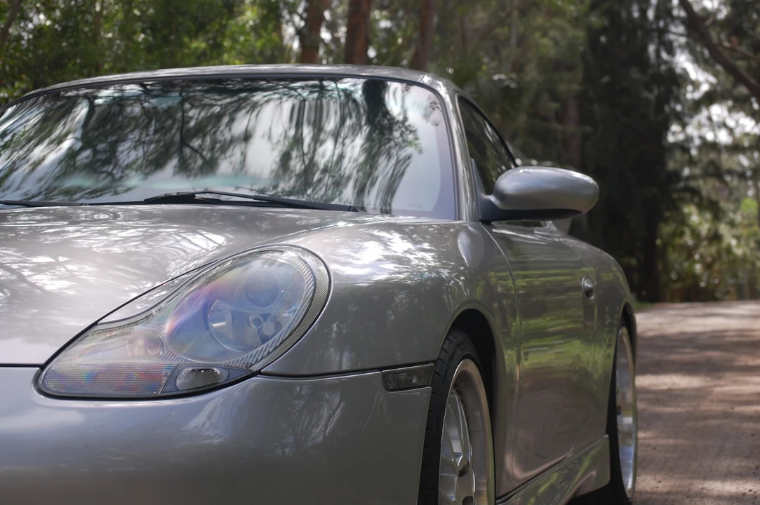 1999 Porsche 996 Carrera - Image 18 of 31