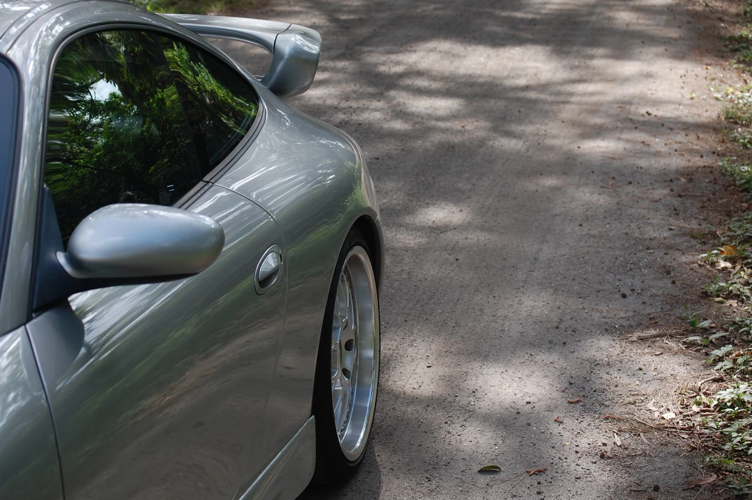 1999 Porsche 996 Carrera - Image 19 of 31