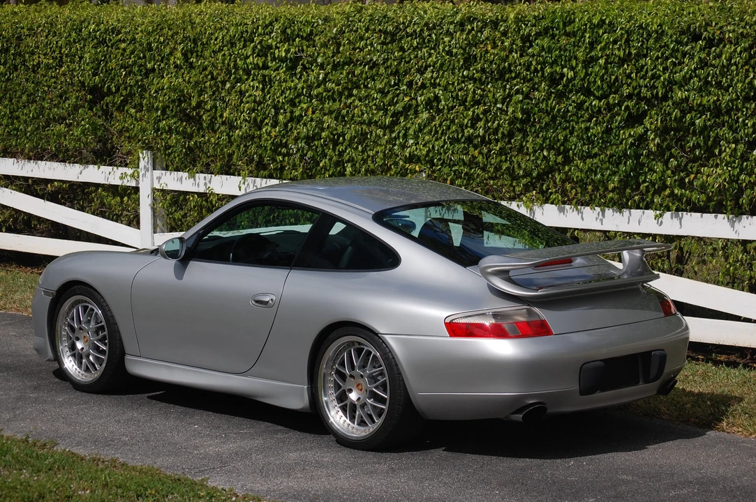 1999 Porsche 996 Carrera - Image 22 of 31