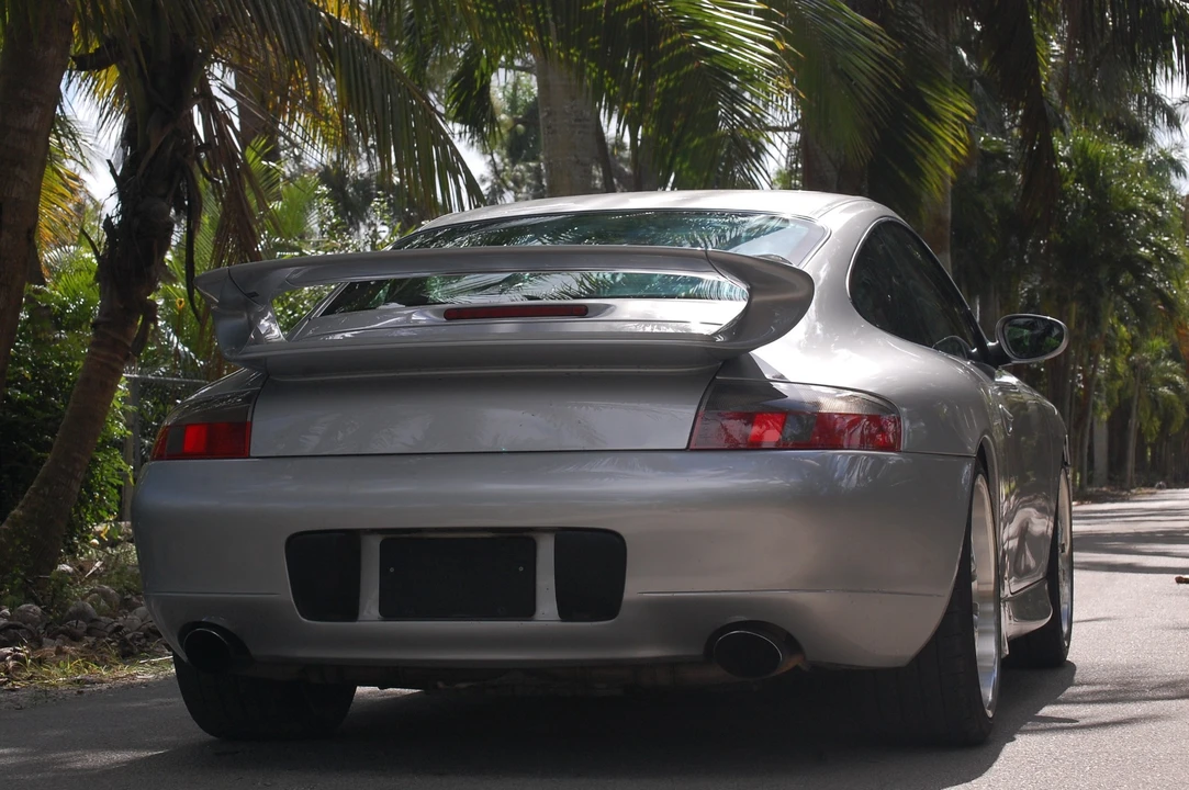 1999 Porsche 996 Carrera - Image 26 of 31