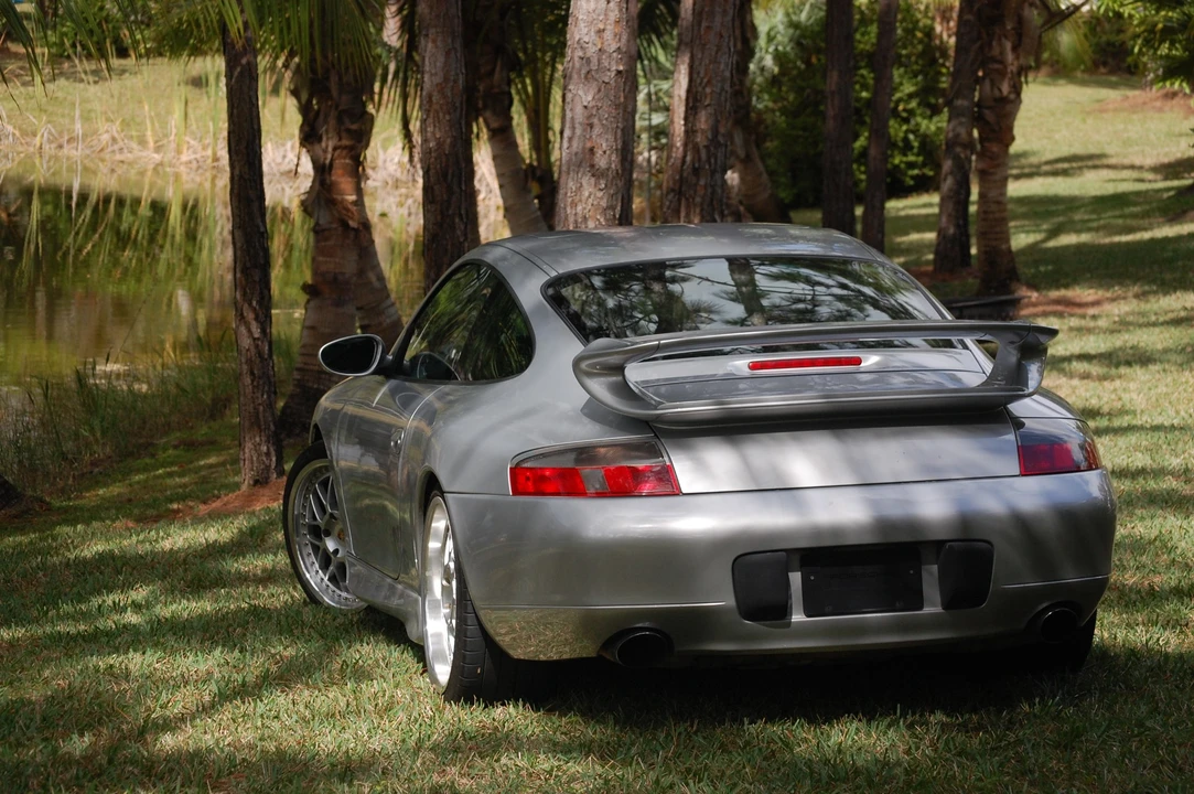 1999 Porsche 996 Carrera - Image 11 of 31