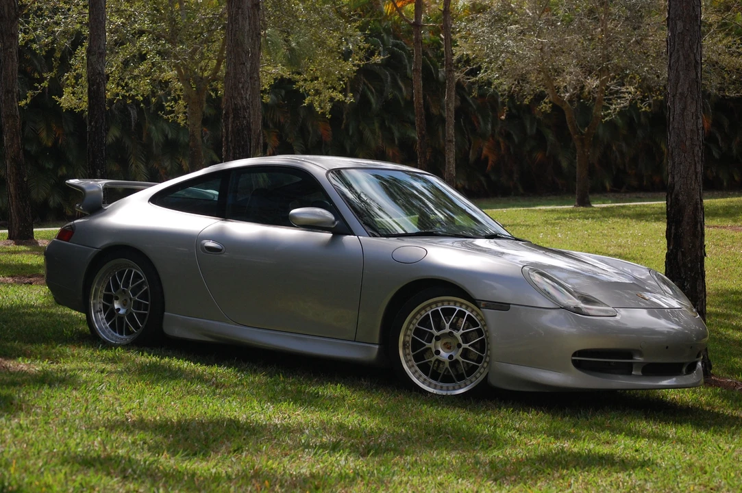 1999 Porsche 996 Carrera - Image 9 of 31