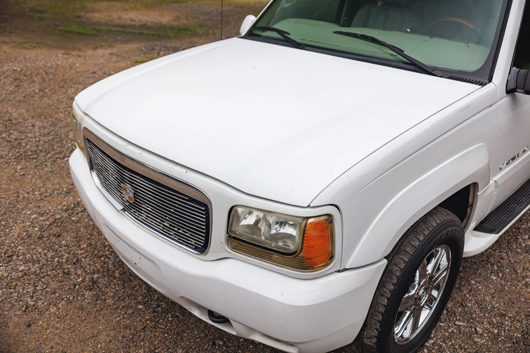 2000 Cadillac Escalade 1st Gen - Image 24 of 31