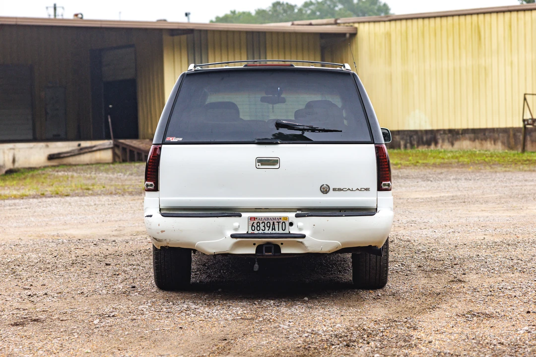 2000 Cadillac Escalade 1st Gen - Image 9 of 31