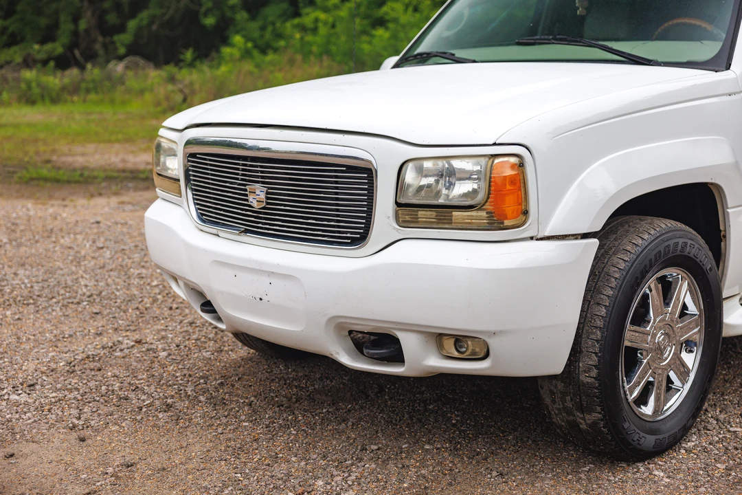 2000 Cadillac Escalade 1st Gen - Image 13 of 31