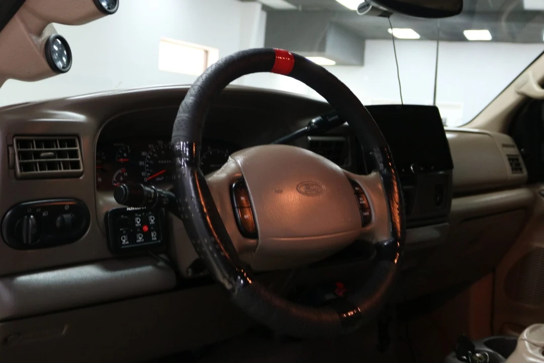 2000 Ford Excursion - Image 5 of 7