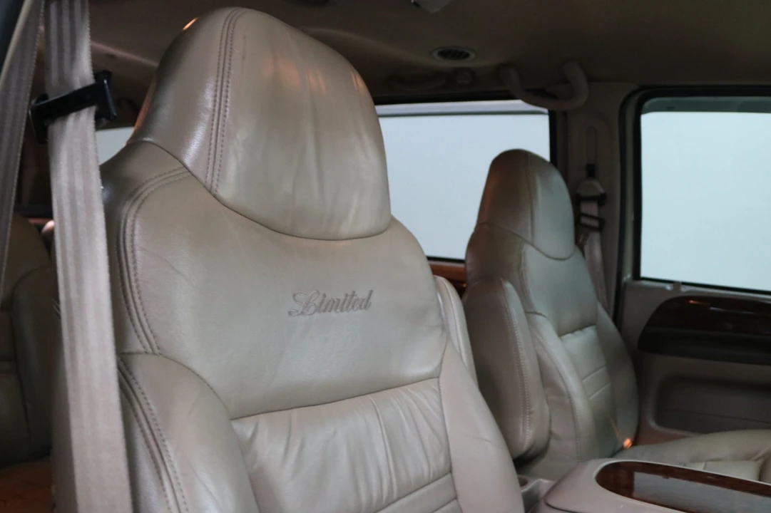 2000 Ford Excursion - Image 4 of 7