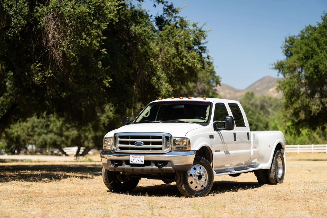 2000 Ford Super Duty 1st Gen - Image 3 of 31
